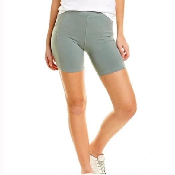 NWT Monrow Sage Green Biker Shorts with Pockets - Picture 1 of 7